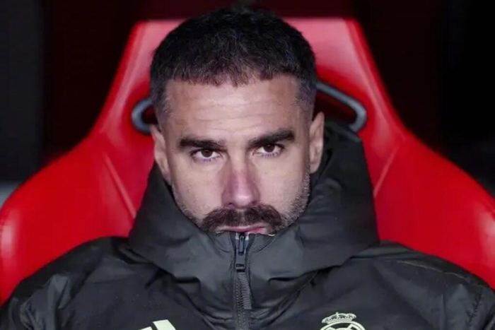 皇马队长卡瓦哈尔希望续约留队，俱乐部称其为标志性人物|皇马跟队记者团队|皇家马德里|球队|谈判|赛季_新浪体育_新浪新闻