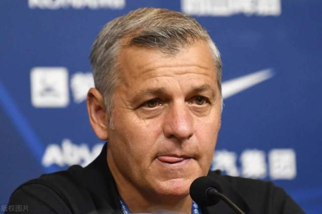 开云登录入口-国安官宣热内西奥下课 感谢他执教期间的辛勤付出