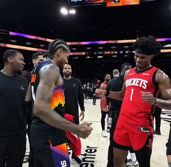 开云登录入口-满满爱意！杰伦-格林赛后与阿门、申京、范弗利特一一拥抱